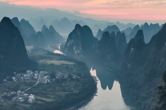 1-Day Guilin Tour to Reed Flute Cave, Xianggong Hill, Bamboo Boat and Night Show - A big Guilin day, from cave to river to stage