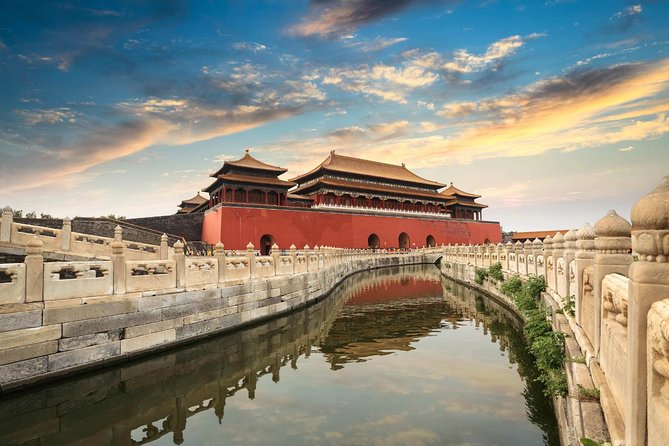 2-Day Private Beijing Highlight Tour with Great Wall and Optional Evening Show - Reaching the Great Wall at Mutianyu
