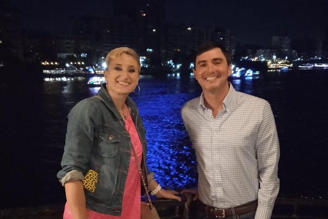 2-hours night dinner cruise show : Eat , Dance and Sing - A few practical ways to enjoy the evening