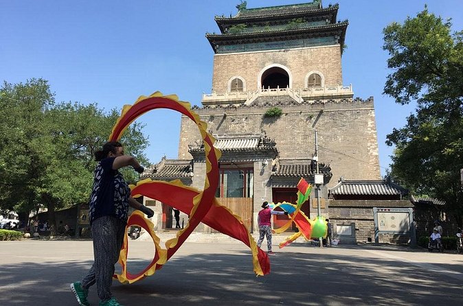 3-Hour Private Hutong Walking Tour with Drum Show at Drum Tower and Tea Tasting - Climbing the Drum Tower for the performance