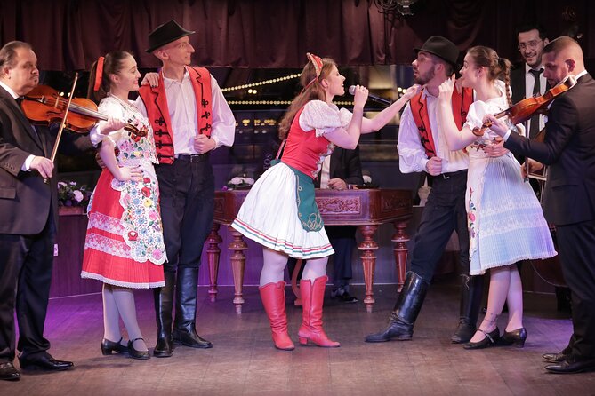 4 Course Dinner Cruise with Operetta, Folk Show and Welcome Drink - Booking, arrival, and small practical details