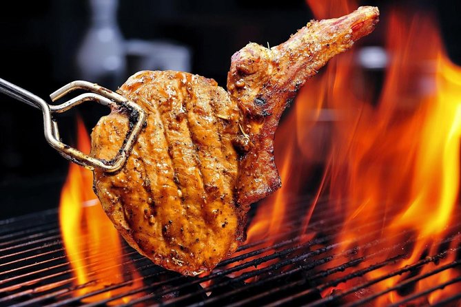 4X4 Dubai Desert Safari with BBQ dinner, Camels & Live Show - BBQ dinner and the evening stage