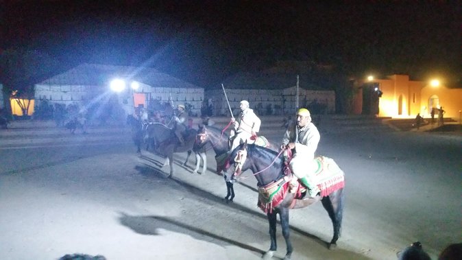 Agadir fantasia dinner & show - Leaving Agadir for Temssia at night