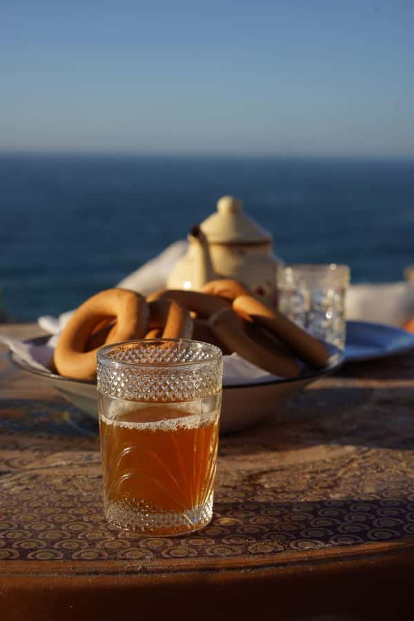 Agadir/Taghazout: Sandboarding & Sunset Tea with Fire Show - Learning to sandboard on golden slopes