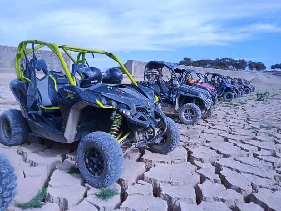 Agafay Desert: Buggy Rides, Dinner & Show Under the Stars - Tea, sunset, and time around camp