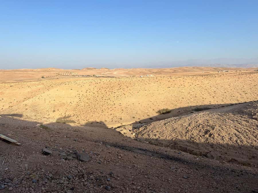 Agafay Desert: Buggy Rides, Dinner & Show Under the Stars - Moroccan dinner: salad, tajine, fruit, and tea