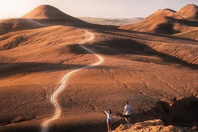 Agafay Desert Dinner show and Camel Ride & Sunset - The 20-minute camel ride