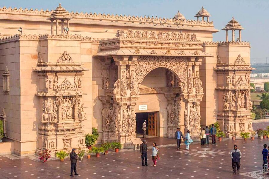 Akshardham Light & Fountain Show with Pick-up & Drop-off - Is $28 a Good Value?