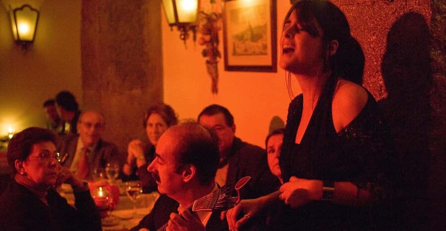 All-inclusive Fado Tour: Show & Dinner. Lisbon at Night - Should you book this Fado tour?