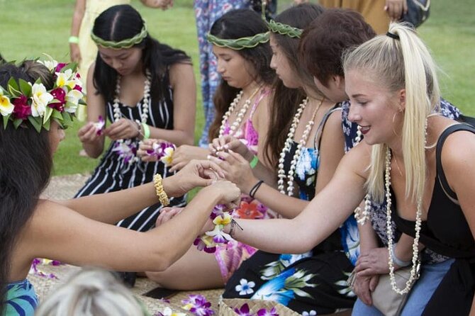 Aloha Kai Luau - Aloha Kai Luau begins with hands-on culture