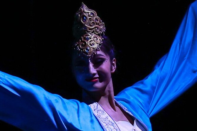 Amazing Acrobats: Grand Shanghai Circus Show in Branson - The stage program: from juggling to contortion