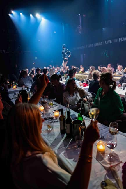 Amsterdam: "Chèri Chèri" - Biggest Drag Show in Europe Entry - Dinner during the show: the biggest budget question