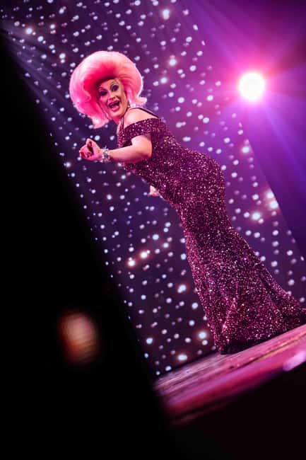 Amsterdam: "Chèri Chèri" - Biggest Drag Show in Europe Entry - Dress rules and the right way to arrive