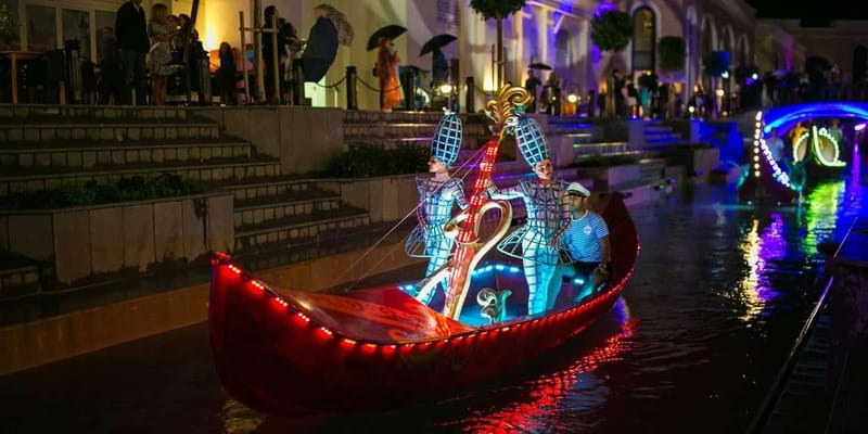 Antalya/Belek/Lara: Land Of Legends Night Show Transfer - Is the $6 price good value?