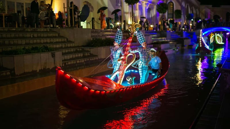Antalya: The Land of Legends Night Show & Shopping Avenue - What the Land of Legends night show is really like