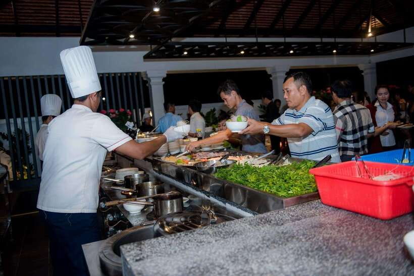Apsara Traditional Dances & Local Buffet with Tuk-Tuk Ride - What $22 Really Covers