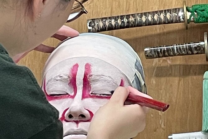Authentic Kabuki Transformation & Mini Performance at Aioiza Gifu - Is $325.15 per person a fair price?