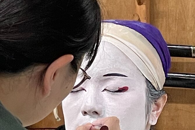 Authentic Kabuki Transformation & Mini Performance at Aioiza Gifu - Timing, transport, and practical planning