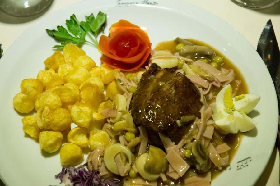 BA: Tango Show and Optional Dinner at Esquina Homero Manzi - Who should book this tango show?