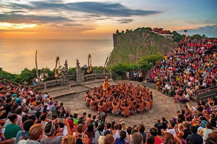 Bali: Kecak Fire Dance Show & Uluwatu Temple Entry Ticket - Why Uluwatu and Kecak work so well together