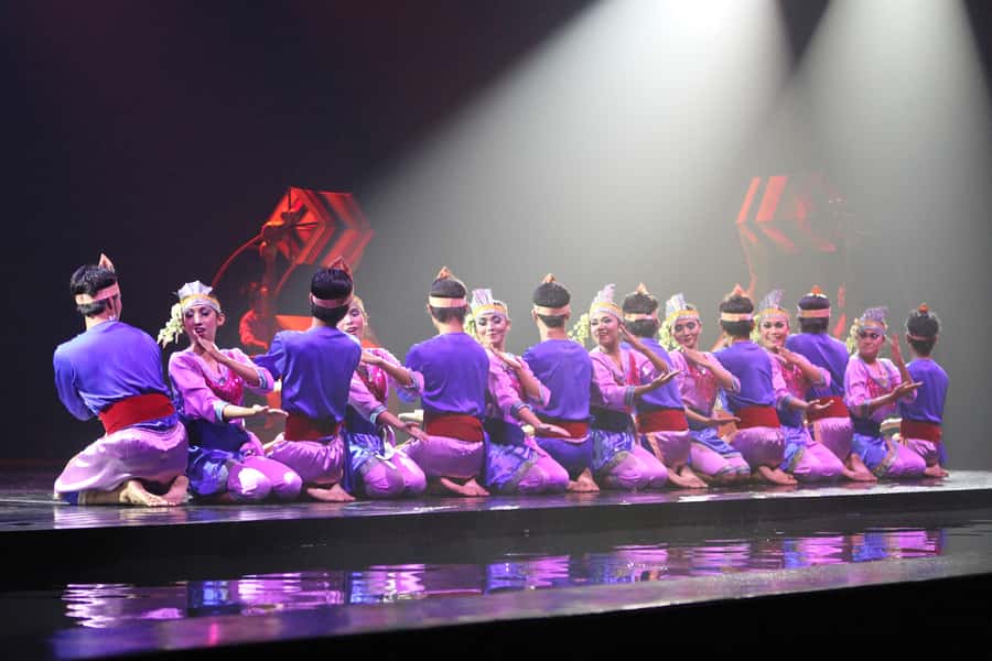 Bali Nusa Dua Theatre: Devdan Show Tickets - How much Indonesian culture can one hour show?