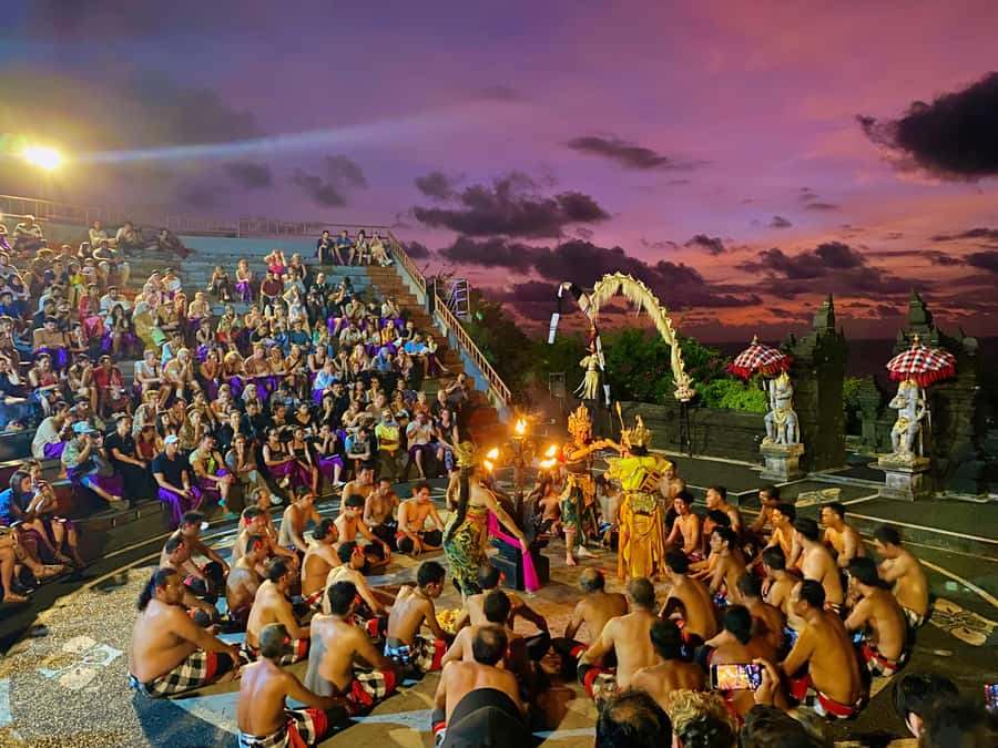 Bali: Sunset Beach and Temple Tour with Fire Dance Show - Mengiat Beach offers a needed pause