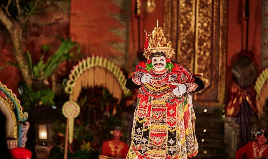 Bali: Ubud Palace Legong Dance Show Ticket - Choosing a seat for the 90-minute performance