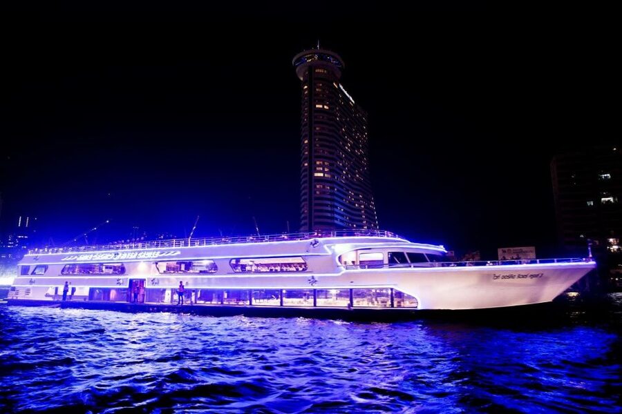 Bangkok: 2-Hour Dinner & Shows on White Orchid River Cruise - What the two hours actually feel like