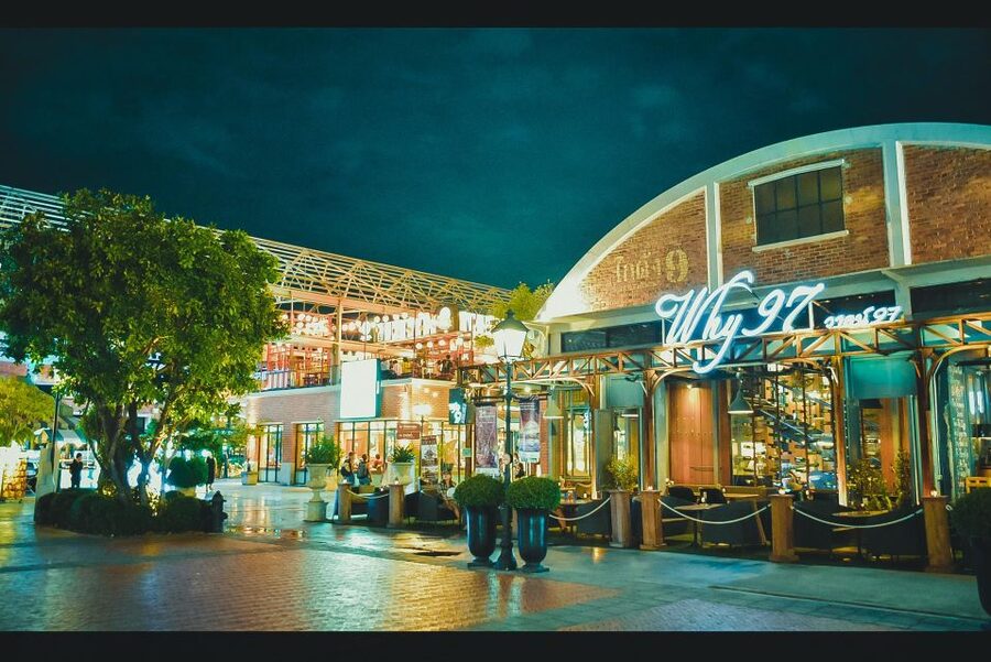 Bangkok: Calypso Cabaret Show with Hotel Transfer - Should you book this Bangkok cabaret?