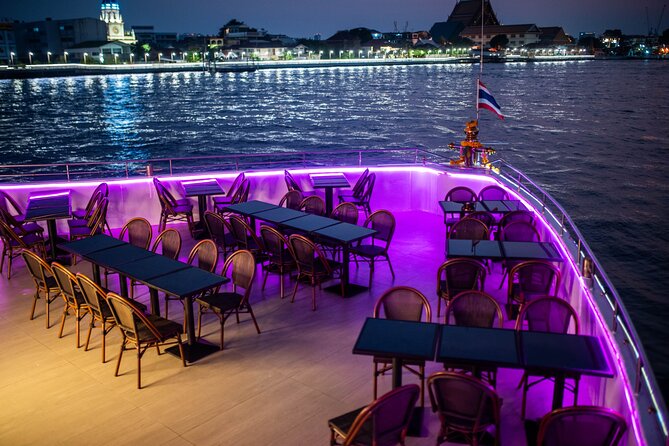 Bangkok Chaophraya Dinner Cruise with Thai Cultural Show - What is on the buffet