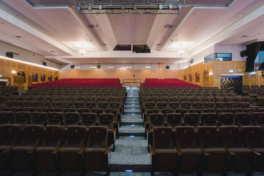 Bangkok: Skip-the-Line Golden Dome Cabaret Show Tickets - Who will enjoy the Golden Dome Cabaret?