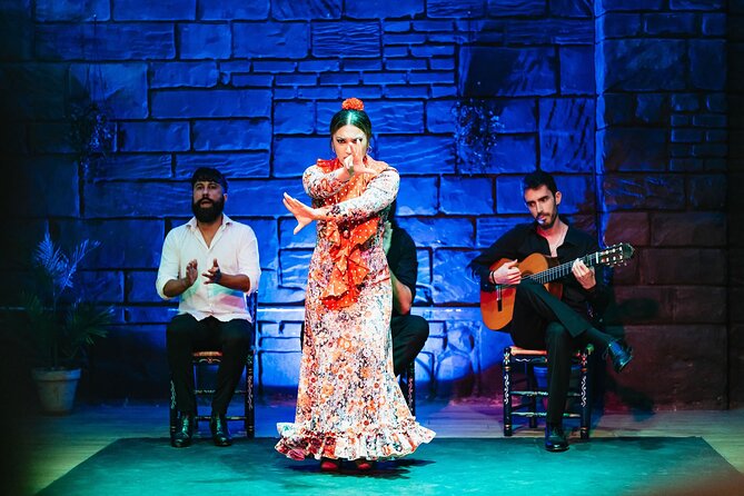 Baraka Triana. Flamenco show with drink - Booking ahead and planning your evening