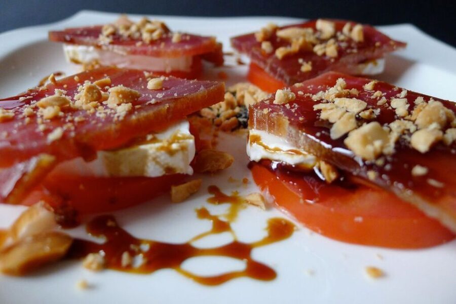 Barcelona: 4-Hour Tapas Evening Tour and Flamenco Show - Walking the Ramblas and Gothic Quarter