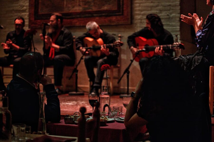 Barcelona: Flamenco Show with Dinner at Tablao de Carmen - Choosing between the 6:45 PM and 9:15 PM shows