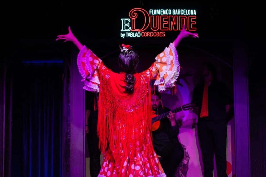 Barcelona: Flamenco Show with Drink Option at La Rambla - Key points to know before booking