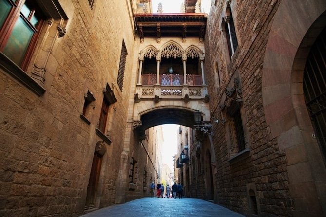 Barcelona Flamenco & Tapas Semi Private or Private Experience - Tapas at two Barcelona bars