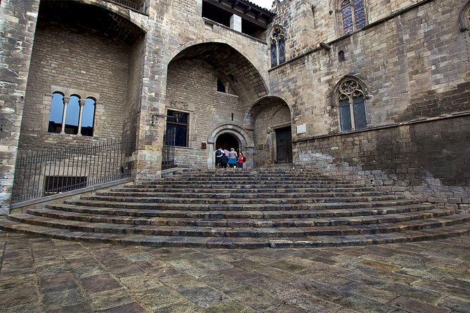 Barcelona Private Gothic Quarter Tour with Flamenco Show - Roman stones and Barcelona Cathedral