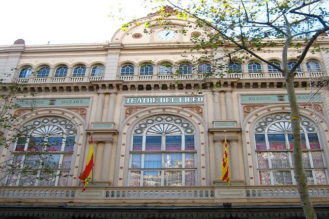Barcelona Private Gothic Quarter Tour with Flamenco Show - El Born and La Ribera after the palace