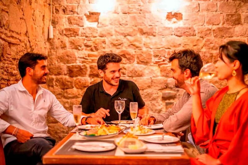 Barcelona: Private Tapas & Wine with Flamenco Show Old Town - How the walking and food fit together