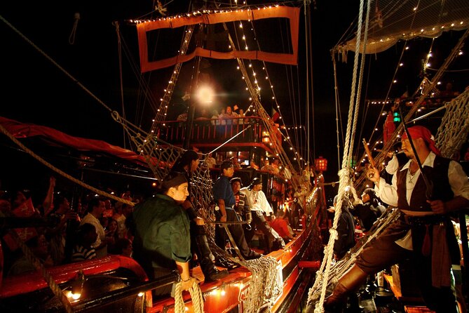 Be amazed with PIRATE SHOW in Cancun, includes Dinner & Open Bar - What the national open bar includes