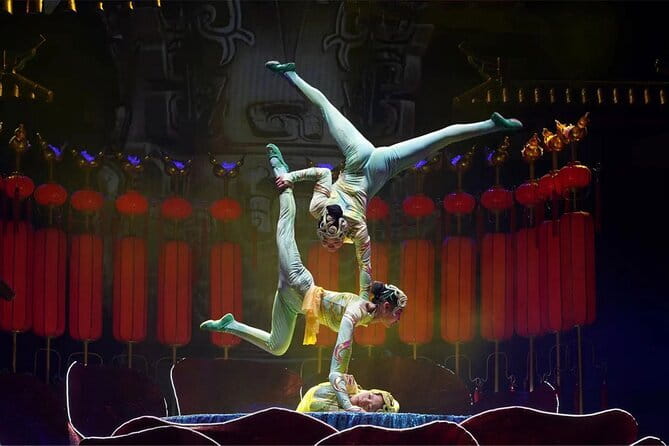 Beijing Acrobatic Show in Red Theater with Guide and Transfer - Who will enjoy this most