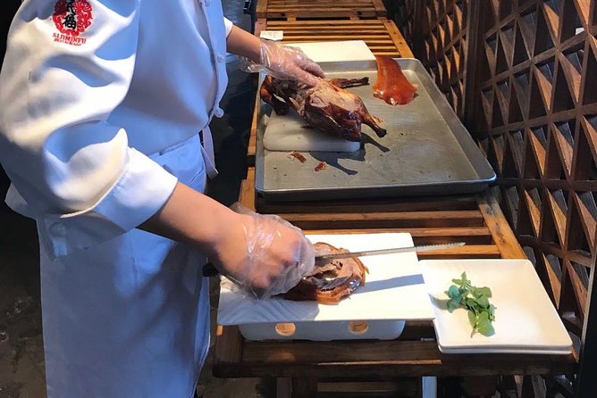 Beijing Acrobatic Show with Peking Duck Dinner Private Tour - The Red Theatre show: skill first, atmosphere second