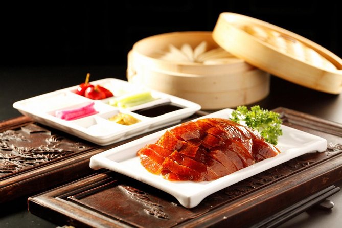 Beijing Acrobatic Show with Peking Duck Dinner Private Tour - The optional Pearl Market stop