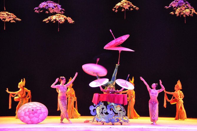 Beijing: Acrobatic Show with Peking Duck Dinner Private Tour - Meeting your guide at the hotel