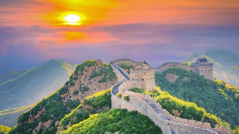 Beijing：Badaling Night Great Wall Ticket, Tour & Show - The 7:20 PM light show and performances