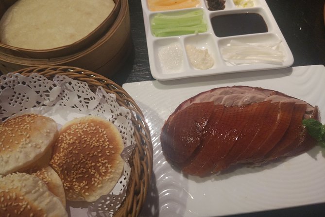 Beijing Evening Tour: Chaoyang Acrobatic Show with Peking Duck Dinner - Why this makes a good first Beijing evening