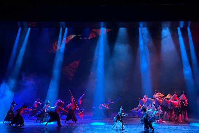 Beijing Night Golden Mask Dynasty Show Ticket with Guide and Pickup - Who will enjoy this evening most