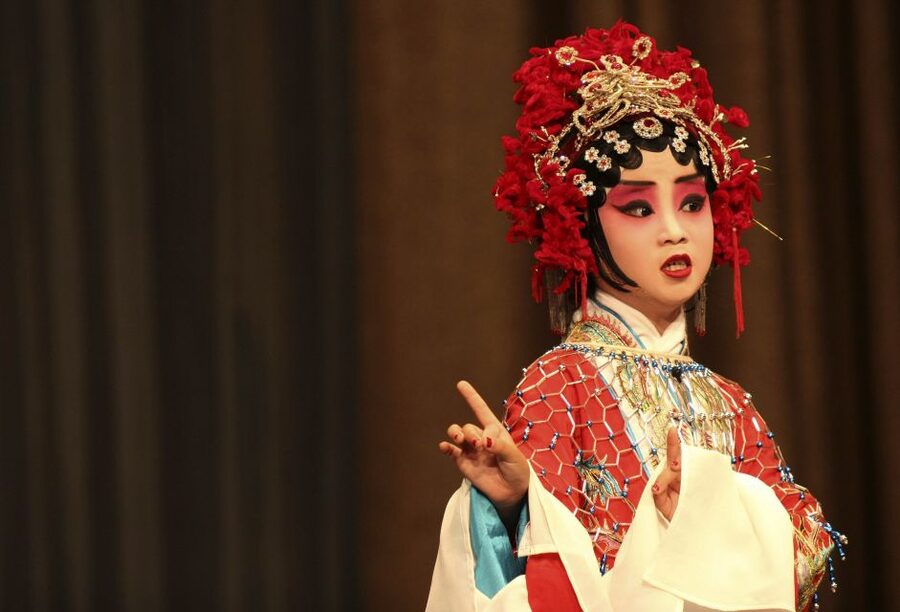 Beijing: Night Tour Of Peking Opera Show / Transfer - Singing, Mime, Acrobatics, and Martial Arts