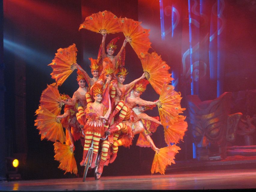Beijing Night Tour with Acrobatics Show & PekingDuck Dinner - A five-hour Beijing evening, from hotel door to dinner table