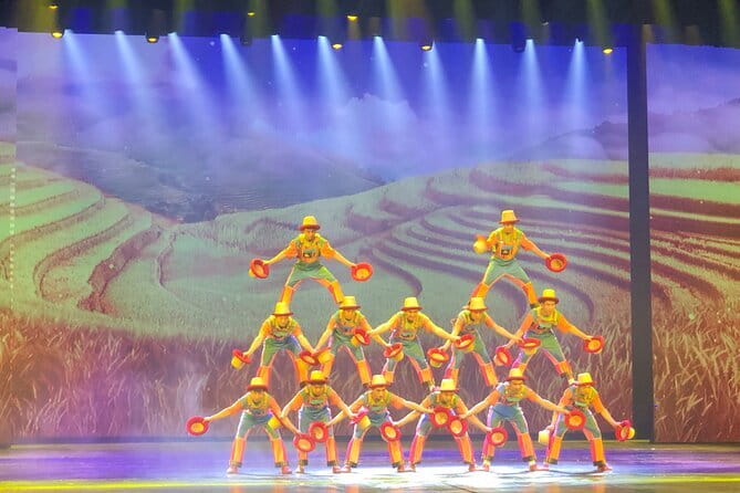 Beijing Red theatre Acrobatics Show Ticket - Why the Red Theatre show works well after sightseeing